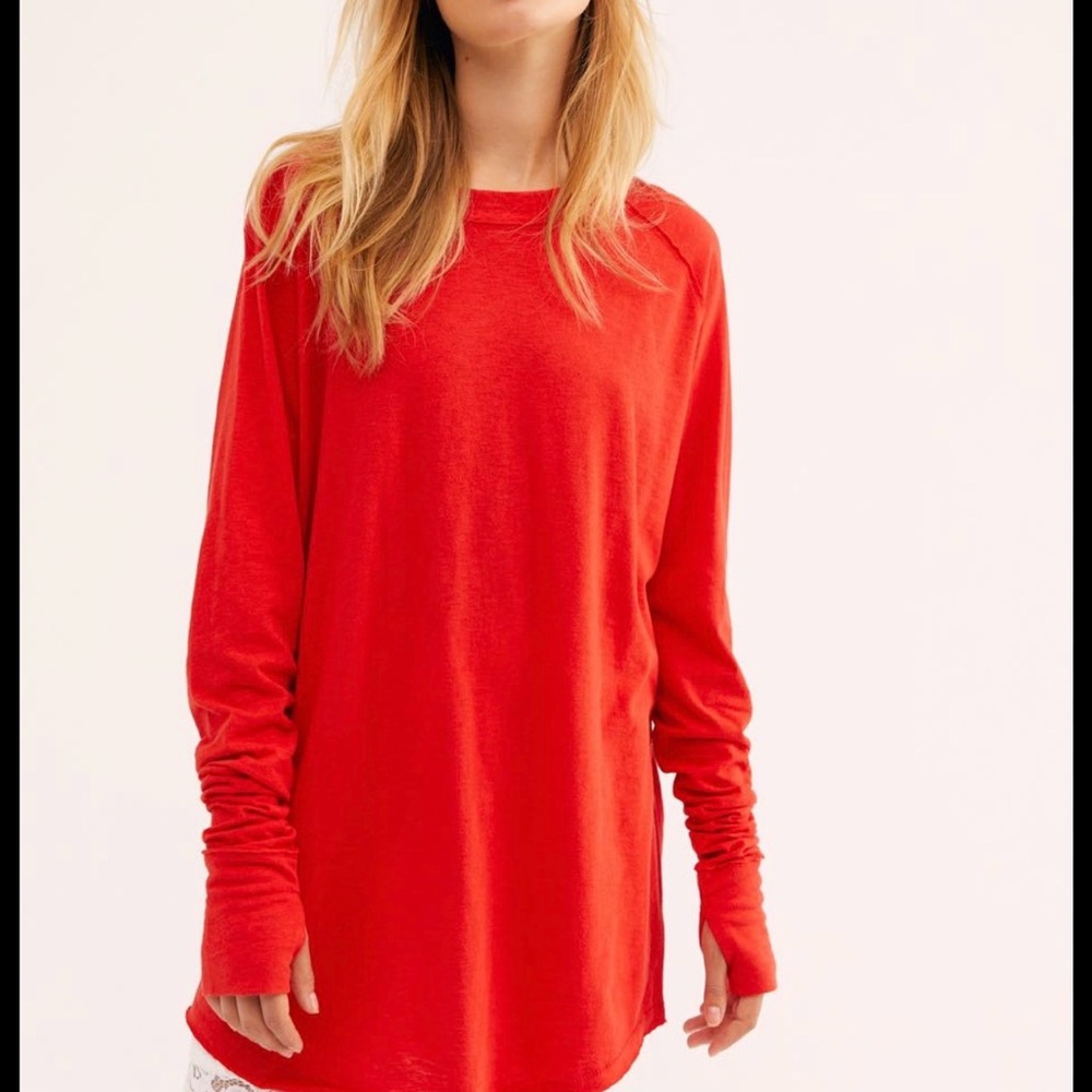 ✨Free People “Arden Tee” ✨
Size Small